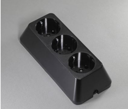 Разклонител троен – черен (бакелитов)