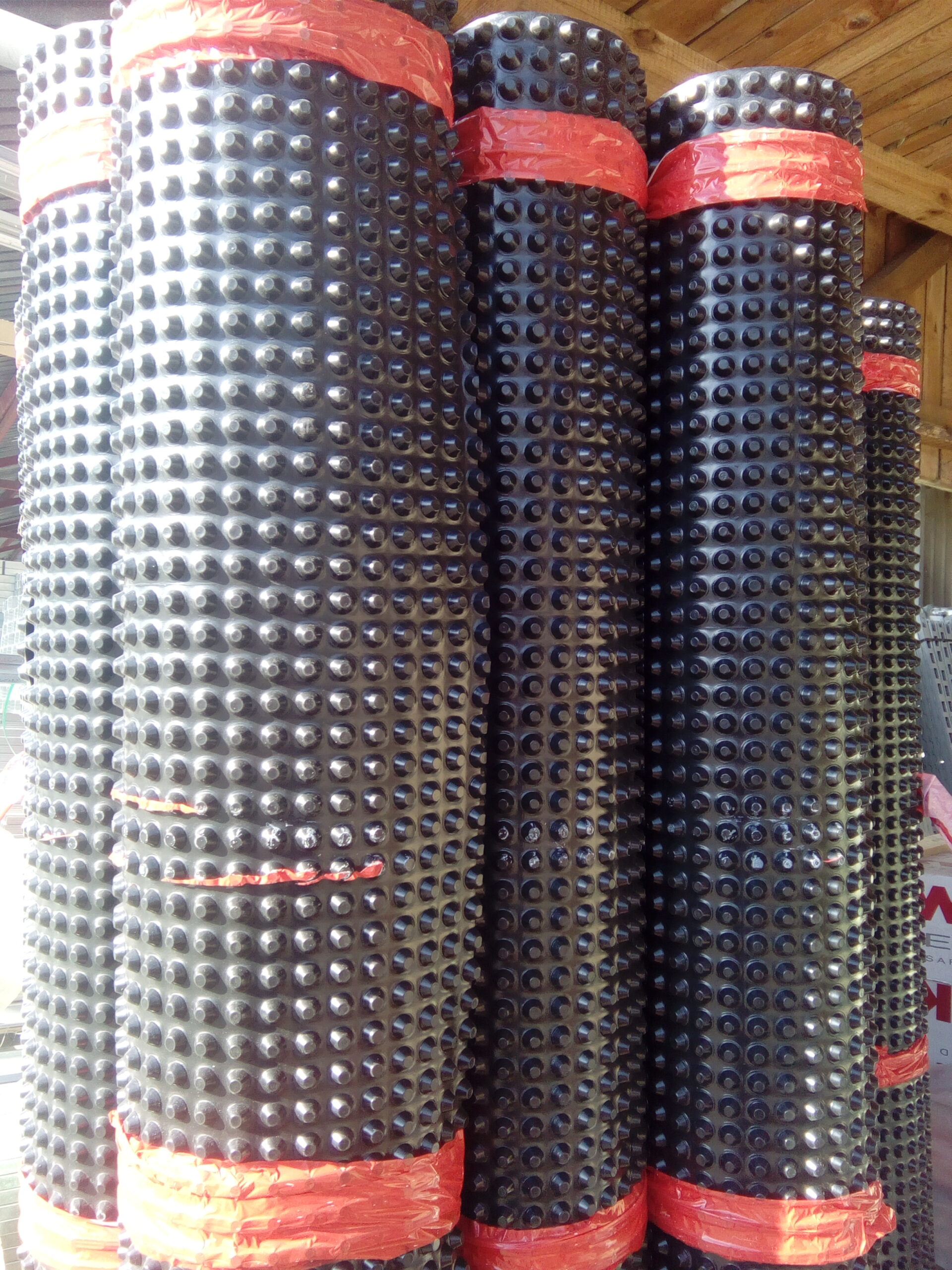 Мембрана дренажна Фундалин 400 гр. 20 м/2.0 м. (Onduline)